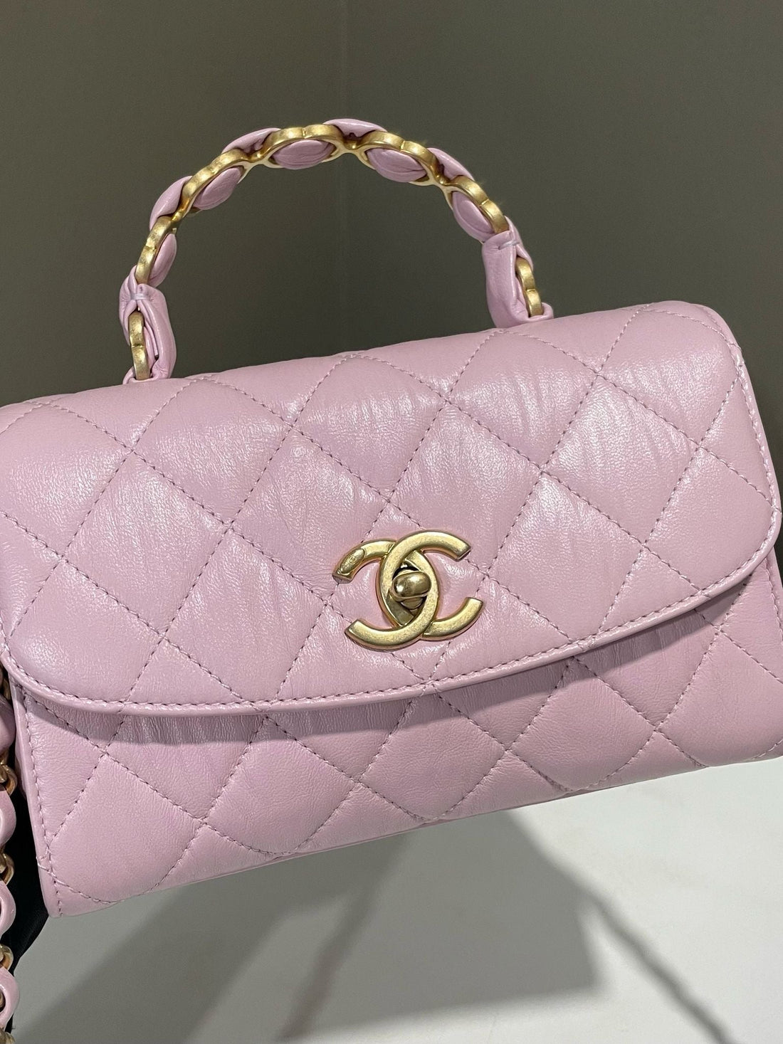 Chanel 21S Quilted Cc Wrapped Top Handle Mauve Pink Aged Calfskin