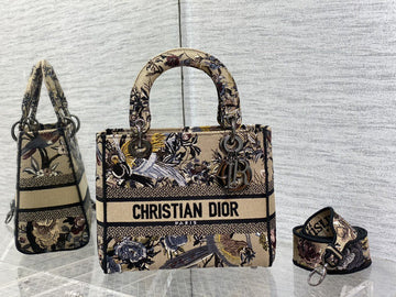 Dior Bags - 2639