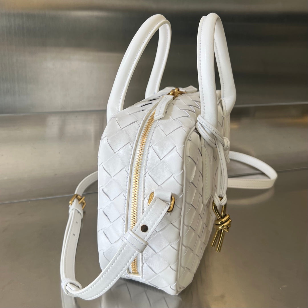 BV GETAWAY SMALL 23CM WHITE LAMBSKIN House Of Sarah