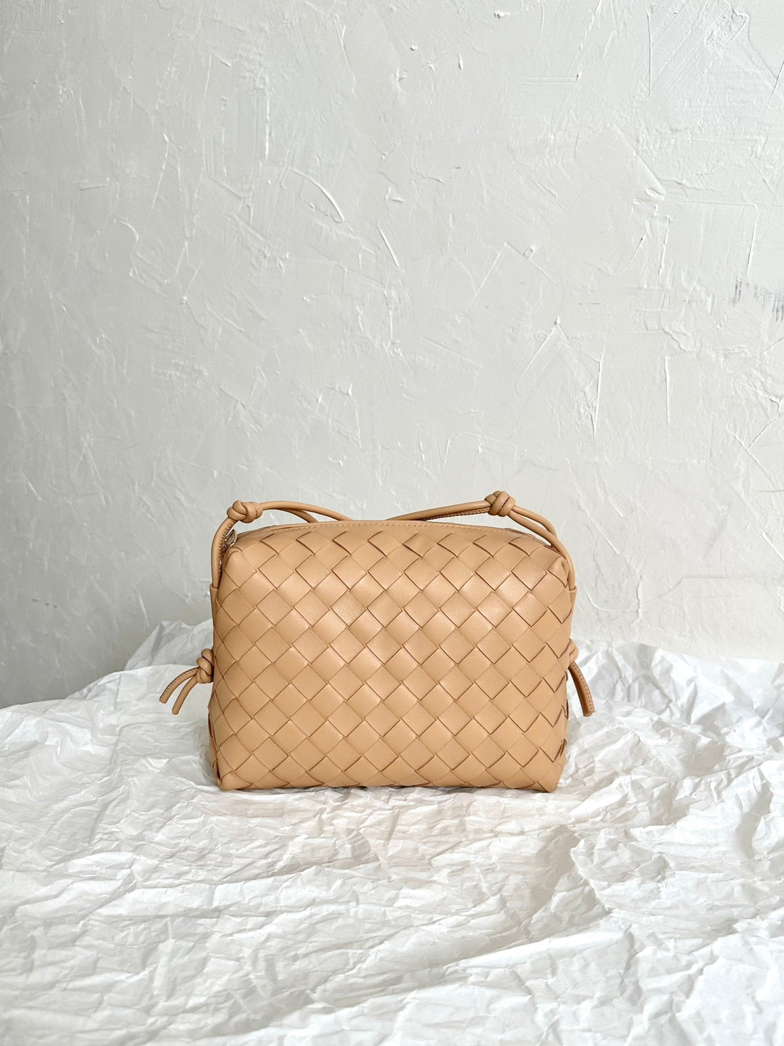 BV LOOP SMALL 23CM BEIGE CALFSKIN by House Of Sarah