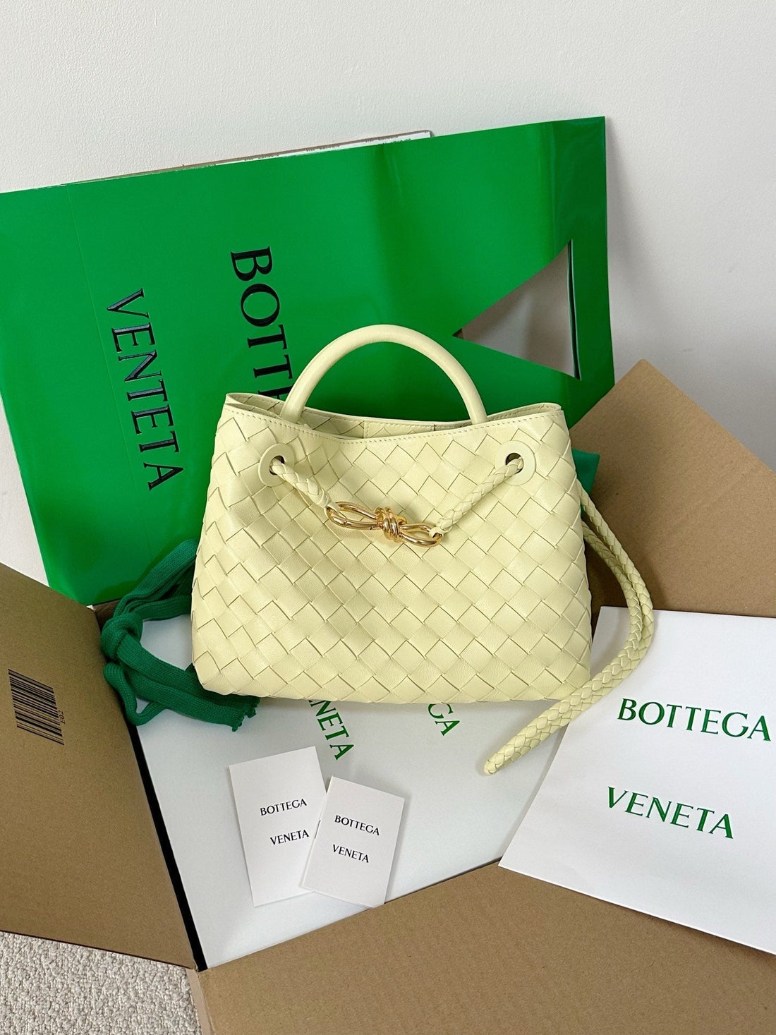 BV SMALL ANDIAMO 25CM LIGHT YELLOW LAMBSKIN House Of Sarah