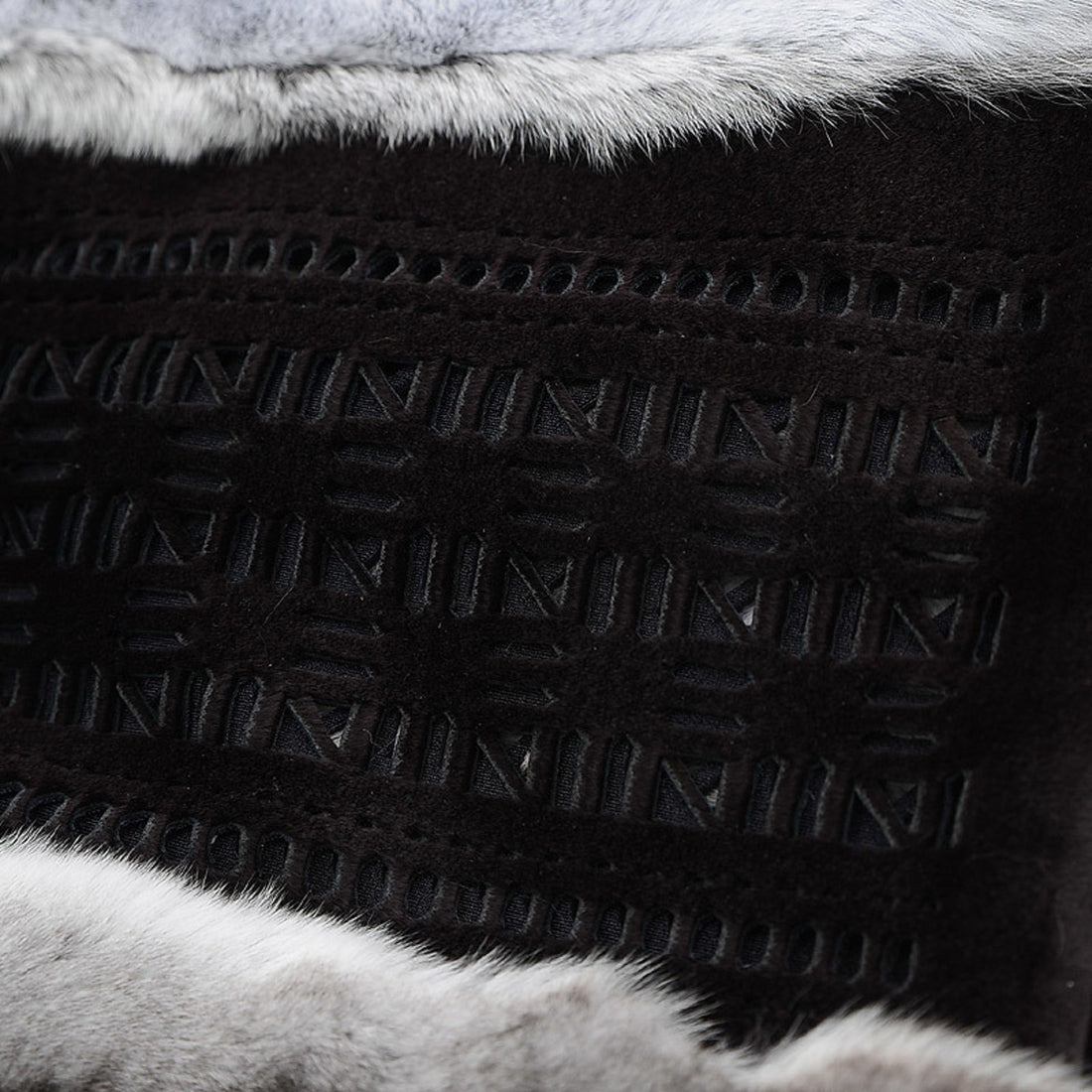 FENDI fur muffler silk shawl grey/white