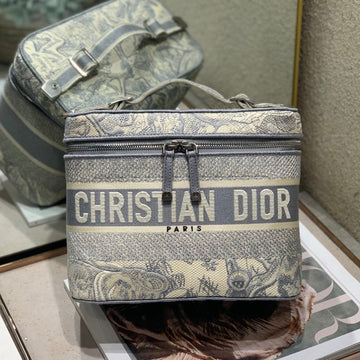 SMALL 25 VANITY CASE IN PASTEL GRAY MONOGRAM OBLIQUE JACQUARD House Of Sarah Bags