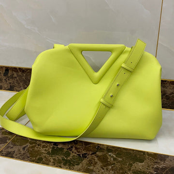 TRIANGLE HANDLE BAG 31 IN VOLT GREEN LAMBSKIN House Of Sarah Bags