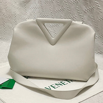 TRIANGLE HANDLE BAG 31 IN WHITE LAMBSKIN House Of Sarah Bags