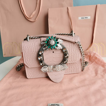 LADY 20 HANDBAG IN CROCODILE PATTERN LIGHT PINK CALFSKIN House Of Sarah