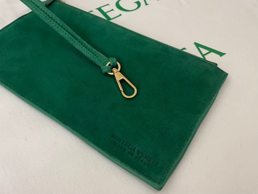 SMALL ARCO TOTE 30 IN GREEN PEA LAMBSKIN by House Of Sarah