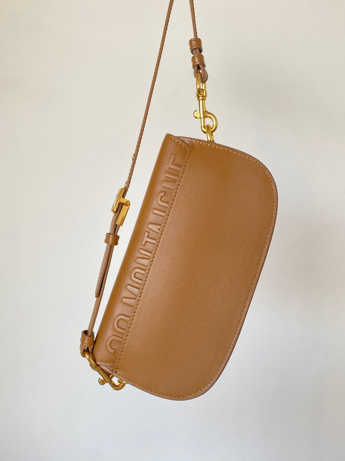 BOHouse Of SarahY EAST-WEST 22 BAG IN CHOCOLATE BROWN CALFSKIN By House Of Sarah
