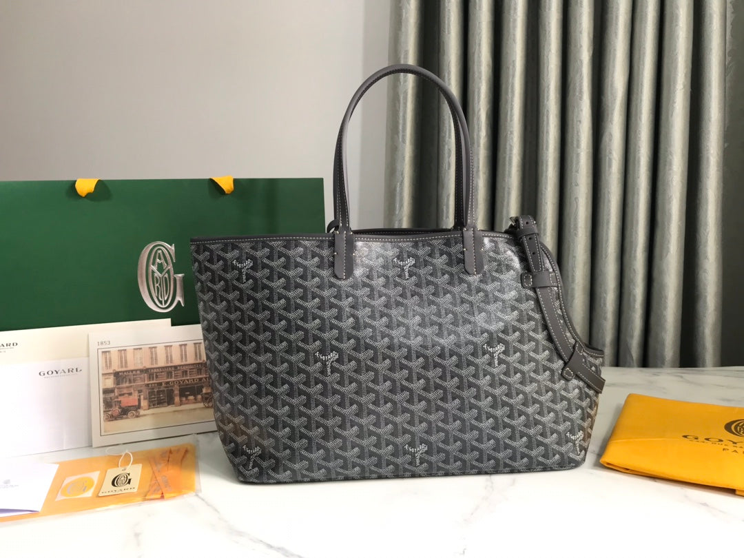 CHIEN GRIS BAG 33 IN GREY BLACK GOYARDINE CANVAS AND CALFSKIN TRIM by House Of Sarah