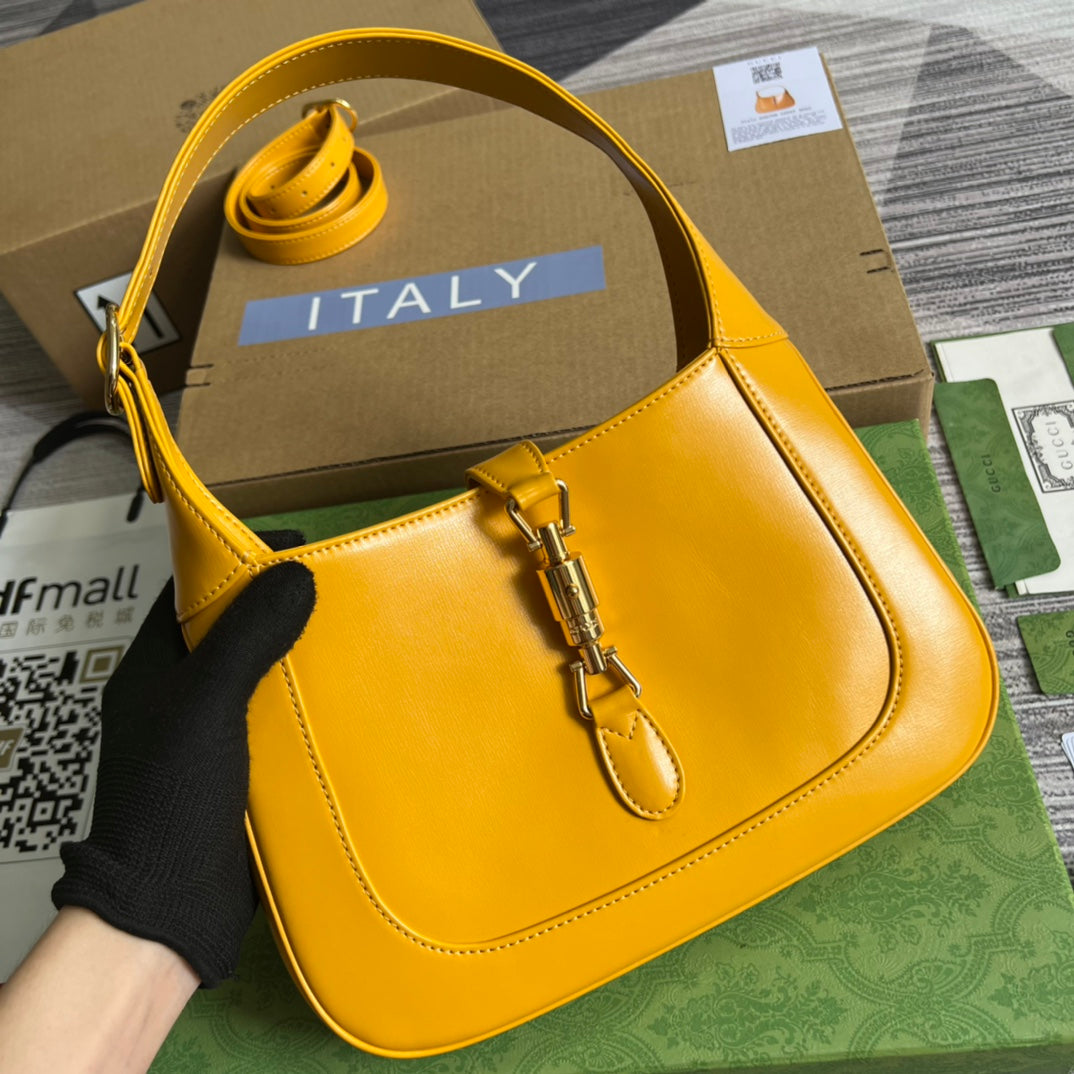 GG JACKIE SMALL 28 SHOULDER BAG IN YELLOW CALFSKIN House Of Sarah