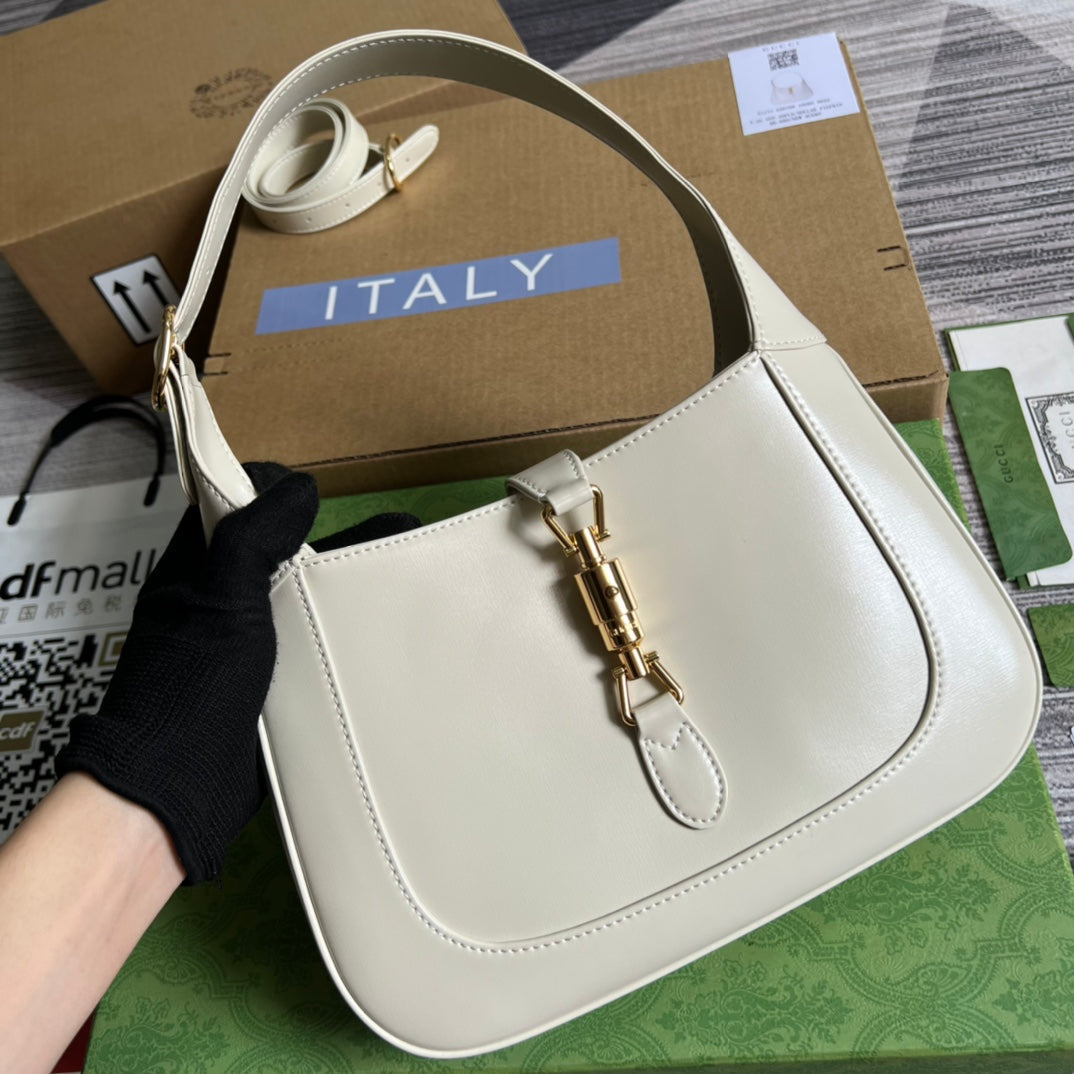 GG JACKIE SMALL 28 SHOULDER BAG IN WHITE CALFSKIN by House Of Sarah