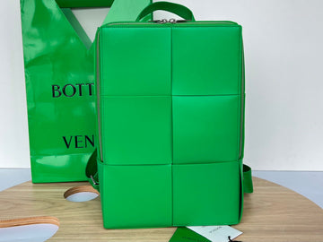 WOVEN BACKPACK 34 IN EMERALD GREEN LAMBSKIN House Of Sarah Bags