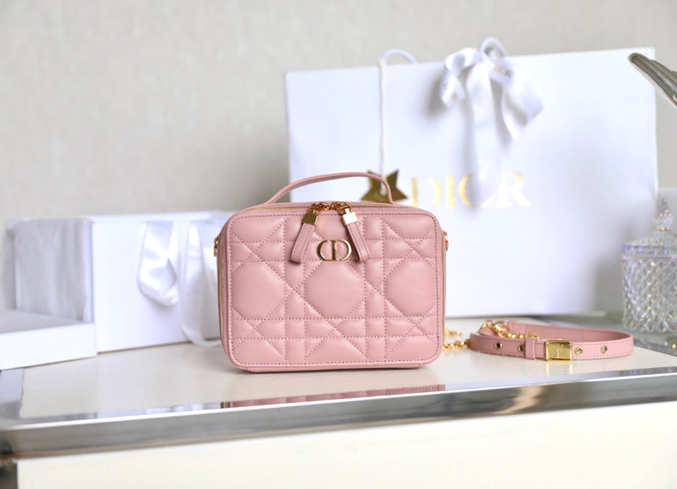 CARO BOX BAG 19 IN LIGHT PINK CALFSKIN House Of Sarah