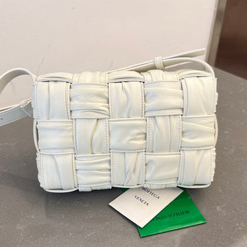 CASSETTE 28 IN WHITE SOFT LAMBSKIN House Of Sarah