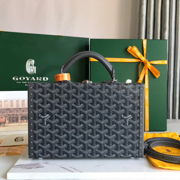 GRAND HÔTEL TRUNK BAG 24 IN GREY BLACK GOYARDINE CANVAS AND CALFSKIN House Of Sarah