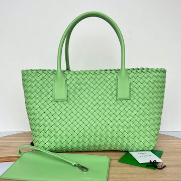 SMALL CABAT 32 IN LIGHT GREEN LAMBSKIN House Of Sarah