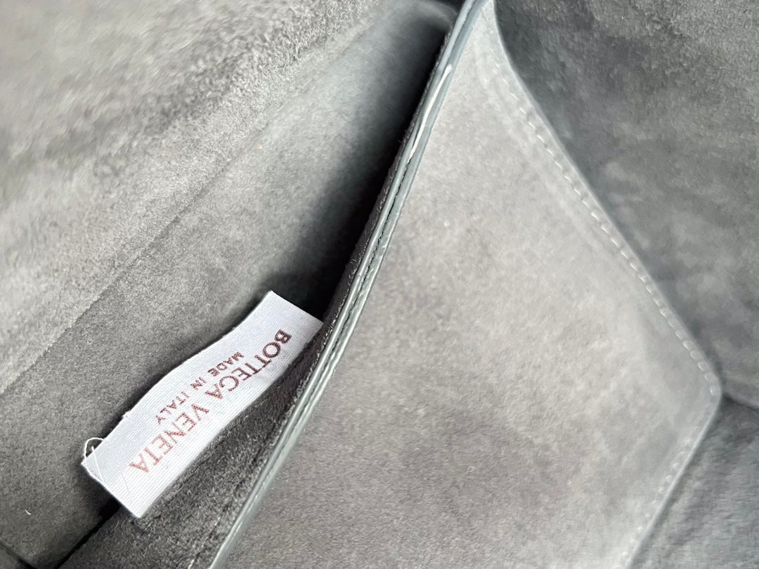 ARCO TOTE 36 IN TROUT GRAY CALFSKIN House Of Sarah Bags