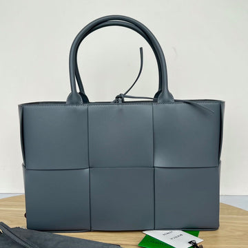 ARCO TOTE 36 IN TROUT GRAY CALFSKIN House Of Sarah Bags