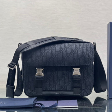 MEDIUM 31 BAG WITH STRAP IN BLACK OBLIQUE JACQUARD AND CALFSKIN House Of Sarah Bags