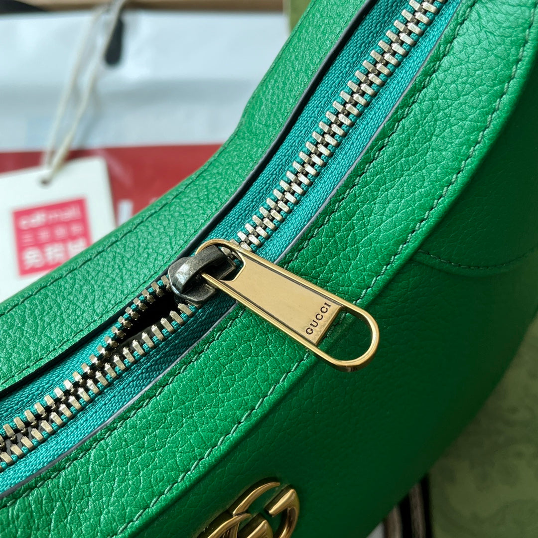 SHOULDER BAG 25 IN GREEN CALFSKIN GOLD HARDWARE House Of Sarah