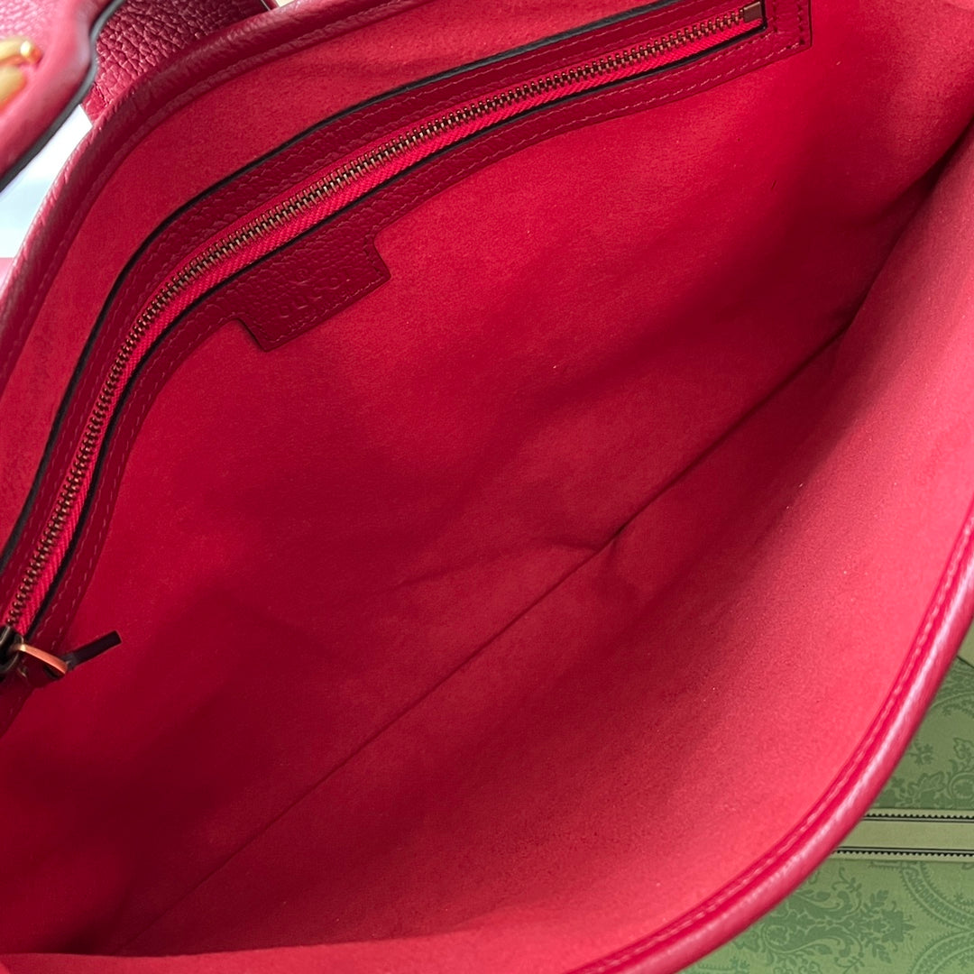 MEDIUM SHOULDER BAG 39 IN RED CALFSKIN GOLD HARDWARE House Of Sarah