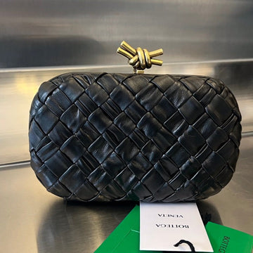 KNOT 19 IN BLACK LAMBSKIN House Of Sarah Bags