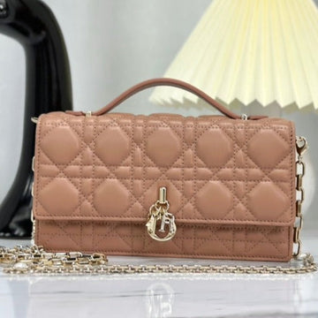 LADY CHAIN BAG 21 IN ALMOND BEIGE LAMBSKIN House Of Sarah Bags