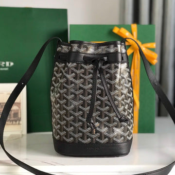 PETIT FLOT BUCKET BAG 22 IN BLACK GOYARDINE CANVAS AND LAMBSKIN TRIM House Of Sarah Bags