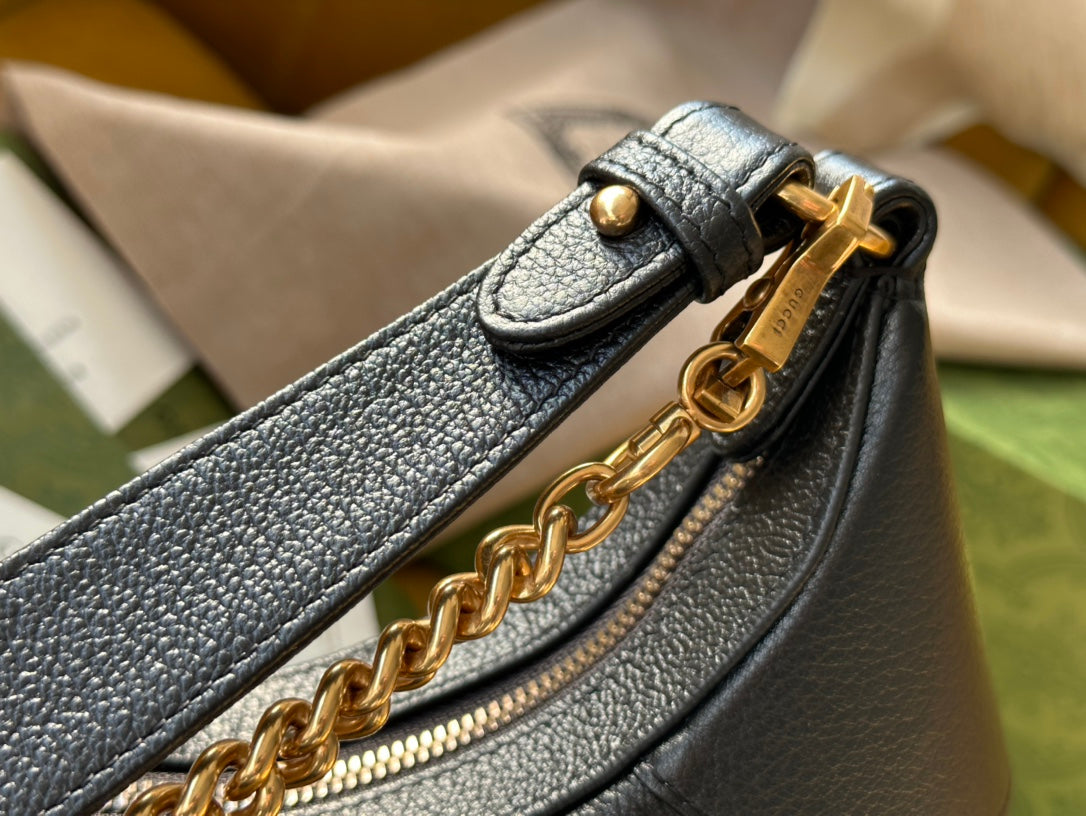 SHOULDER BAG 25 IN BLACK LAMBSKIN GOLD HARDWARE House Of Sarah Bags