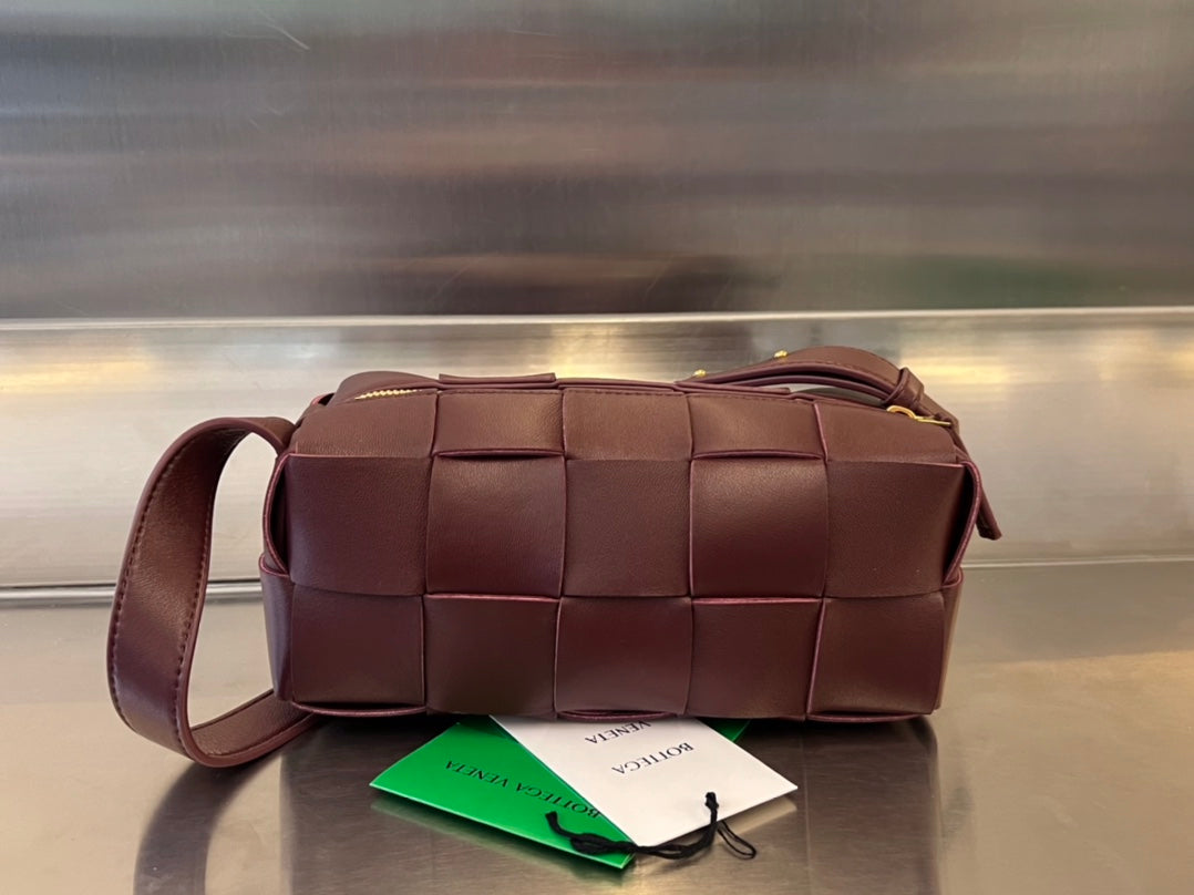 BRICK CASSETTE 28 IN WINE RED CALFSKIN House Of Sarah Bags