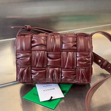 MINI CASSETTE 19 IN WINE RED SOFT LAMBSKIN House Of Sarah