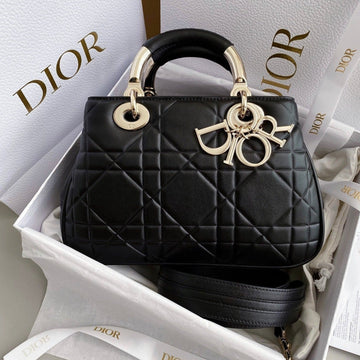 LADY 25 HANDBAG IN BLACK CALFSKIN House Of Sarah