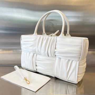 SMALL ARCO TOTE 30 IN WHITE SOFT LAMBSKIN House Of Sarah Bags