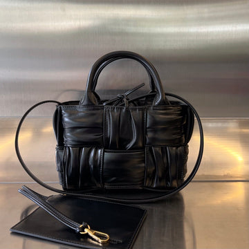 CANDY ARCO TOTE 20 IN BLACK SOFT LAMBSKIN House Of Sarah