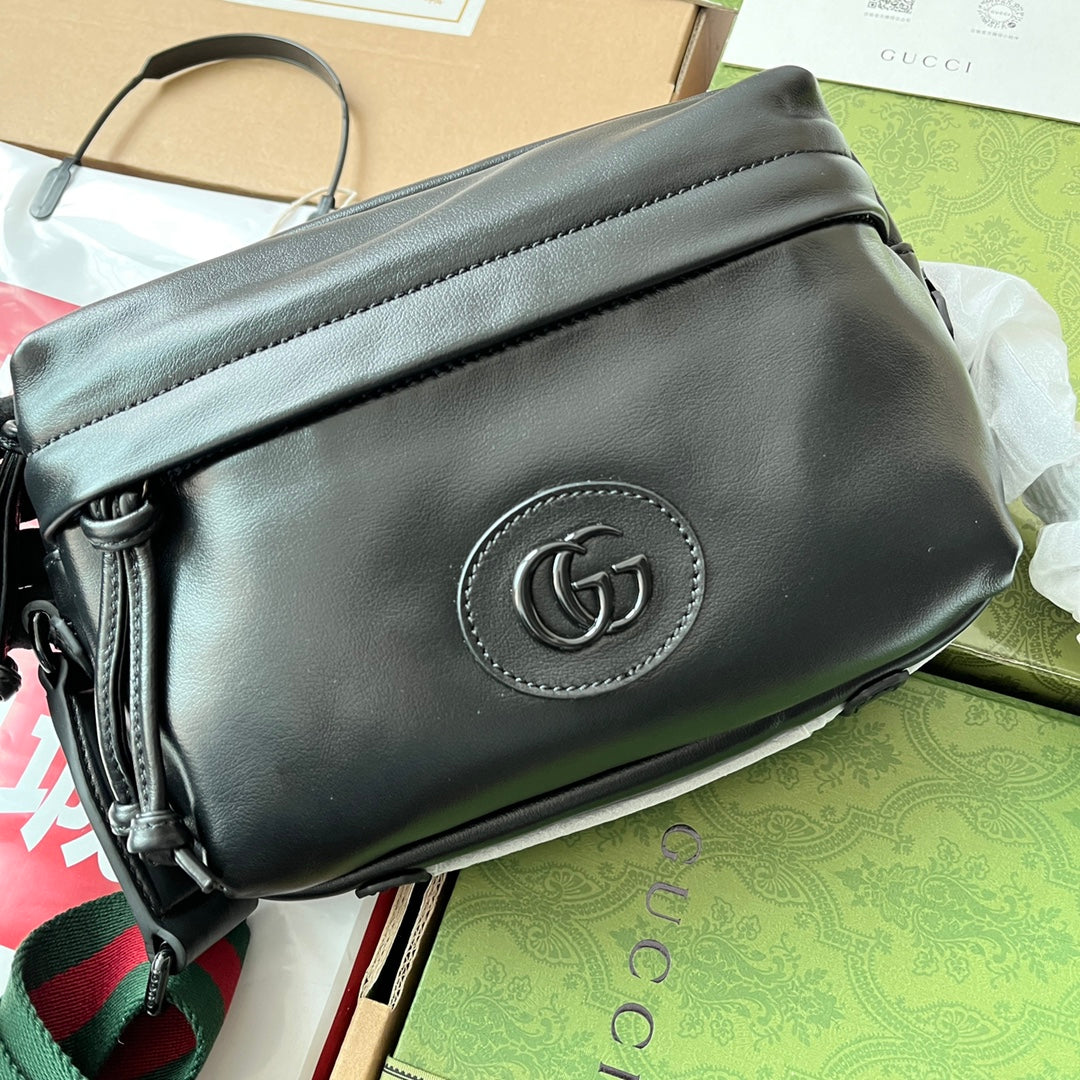 SHOULDER BAG 23 IN BLACK CALFSKIN House Of Sarah Bags