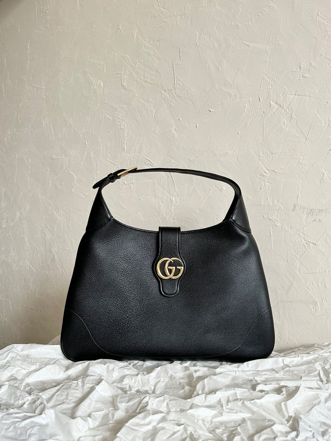APHRODITE LARGE 47 SHOULDER BAG IN BLACK CALFSKIN House Of Sarah