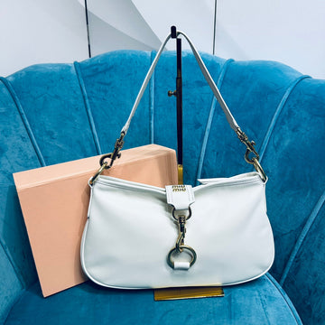 SHOULDER BAG 33 IN WHITE CALFSKIN GOLD HARDWARE House Of Sarah