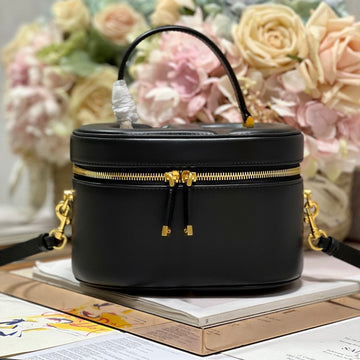 CARO SMALL 20 VANITY CASE IN BLACK SMOOTH LAMBSKIN House Of Sarah