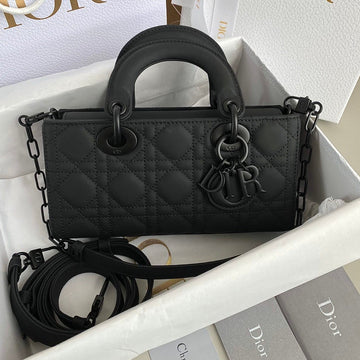 D-JOY BAG 22 IN BLACK LAMBSKIN House Of Sarah