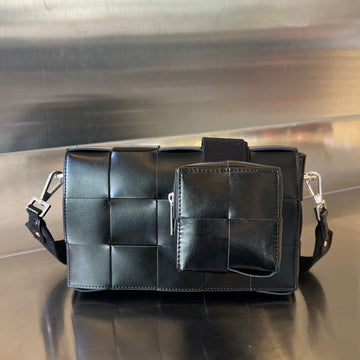 CASSETTE 23 BLACK CALFSKIN WITH VERSATILE STRAP House Of Sarah