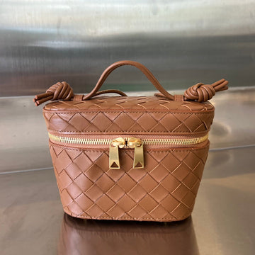 MINI VANITY CASE 18 IN CINNAMON BROWN LAMBSKIN House Of Sarah