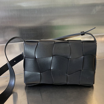 CASSETTE 23 IN BLACK CALFSKIN WITH WAVY PATTERN House Of Sarah