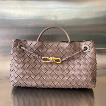 SMALL ANDIAMO 29 IN BEAVER BROWN LAMBSKIN by House Of Sarah