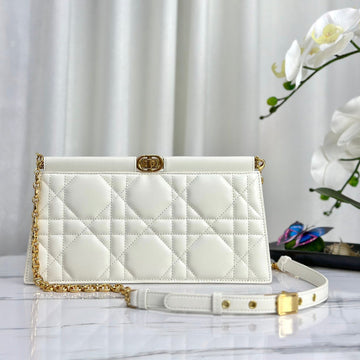 CHAIN CLUTCH 27 BAG IN WHITE LAMBSKIN By House Of Sarah
