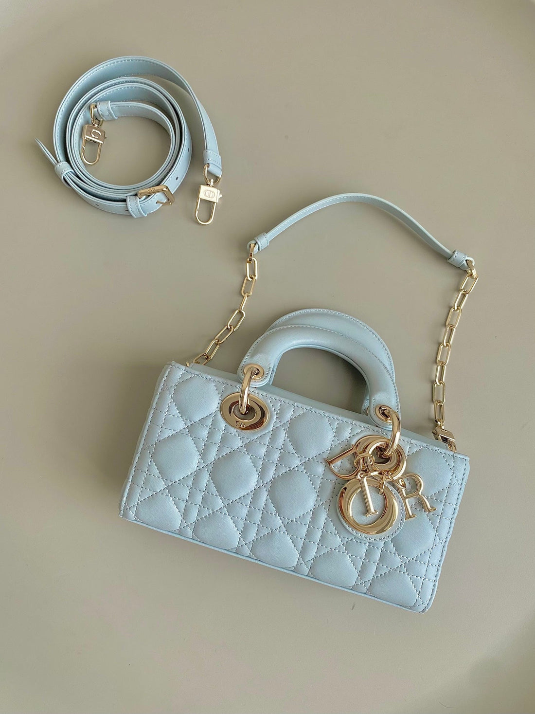 D-JOY BAG 22 IN LIGHT BLUE LAMBSKIN House Of Sarah