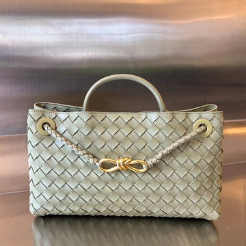 SMALL ANDIAMO 29 IN ECRU BEIGE LAMBSKIN House Of Sarah