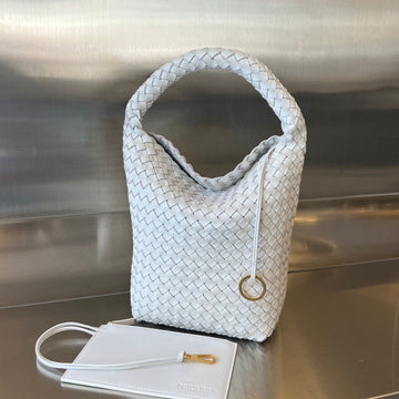 CABAT BUCKET 35 IN WHITE LAMBSKIN House Of Sarah Bags