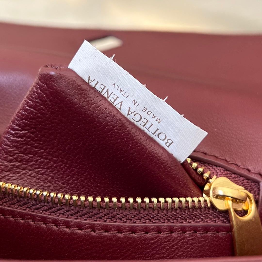 ANDIAMO 21 IN BURGUNDY RED LAMBSKIN House Of Sarah Bags