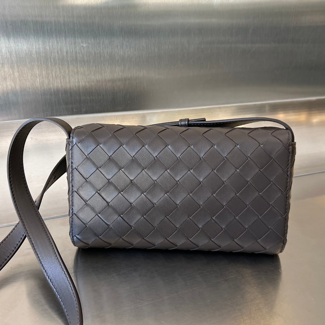 ANDIAMO 21 IN HICKORY BROWN LAMBSKIN House Of Sarah Bags