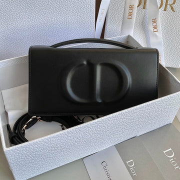 SIGNATURE CHAIN BAG 21 IN BLACK CALFSKIN House Of Sarah Bags